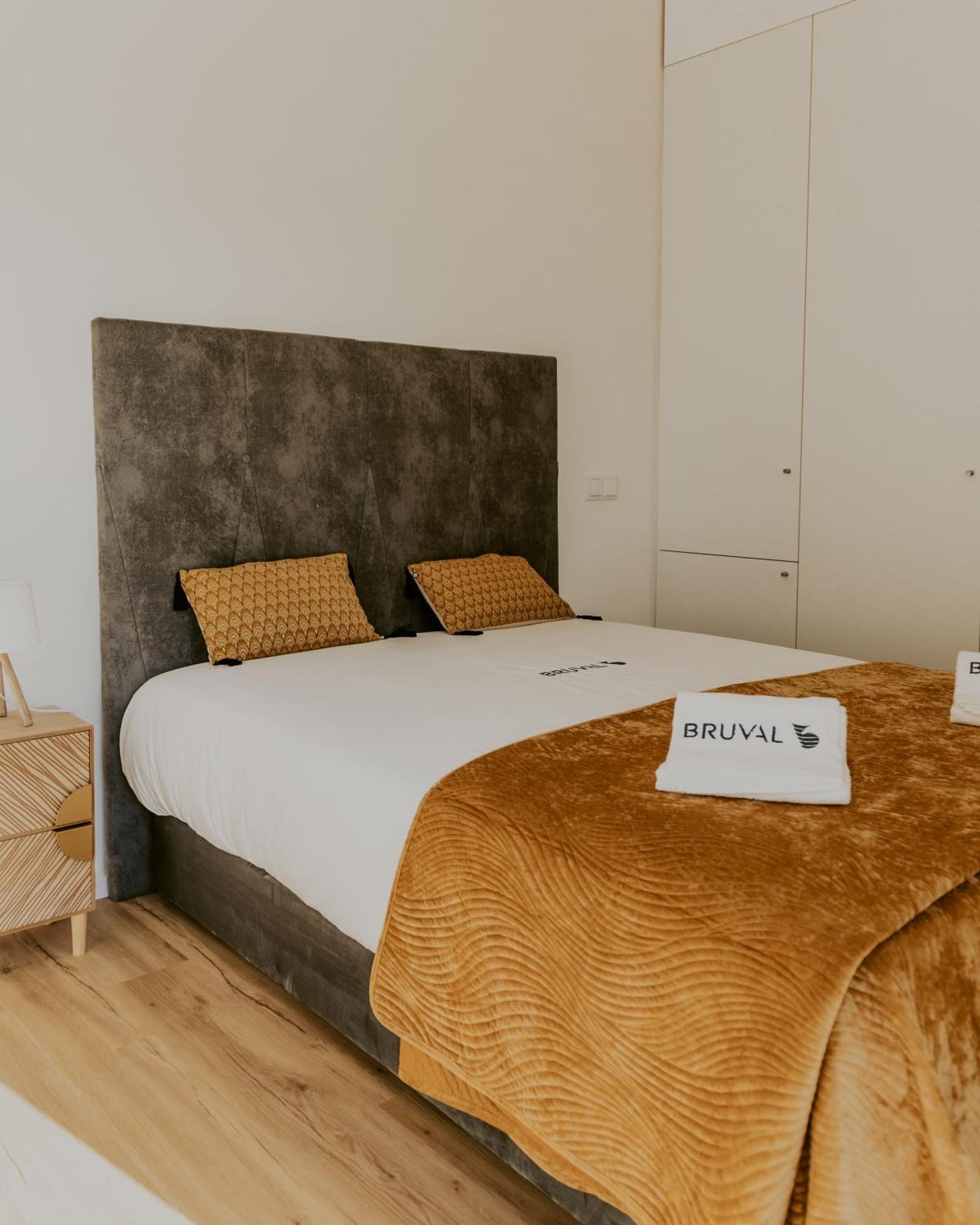 Bruval Premium Apartments - Gaia Vila Nova de Gaia Exteriör bild